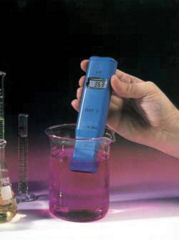 Hanna EC Meter - Dist 4 - A benchmark Electrical Conductivity meter.
