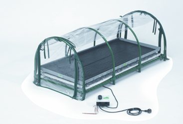 Heated Jumbo Propagator - Perfect propagator for hobby to semi-professional level.